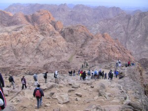 DESCIDA DO MONTE SINAI.